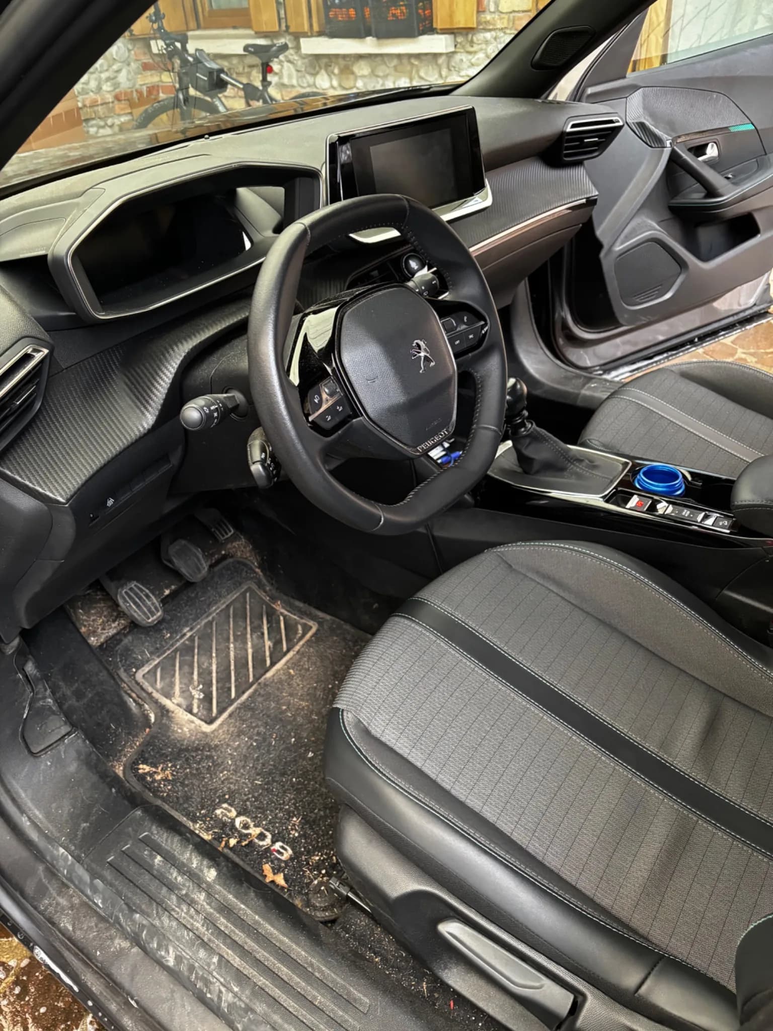 Cura degli interni Peugeot — Prima